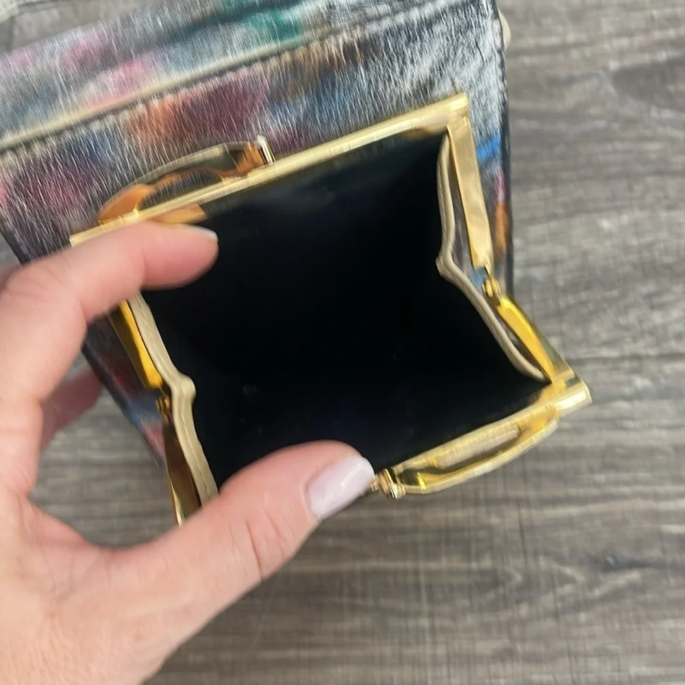 BOTARY hand painted genuine leather crossbody with outside “kiss” coin purse